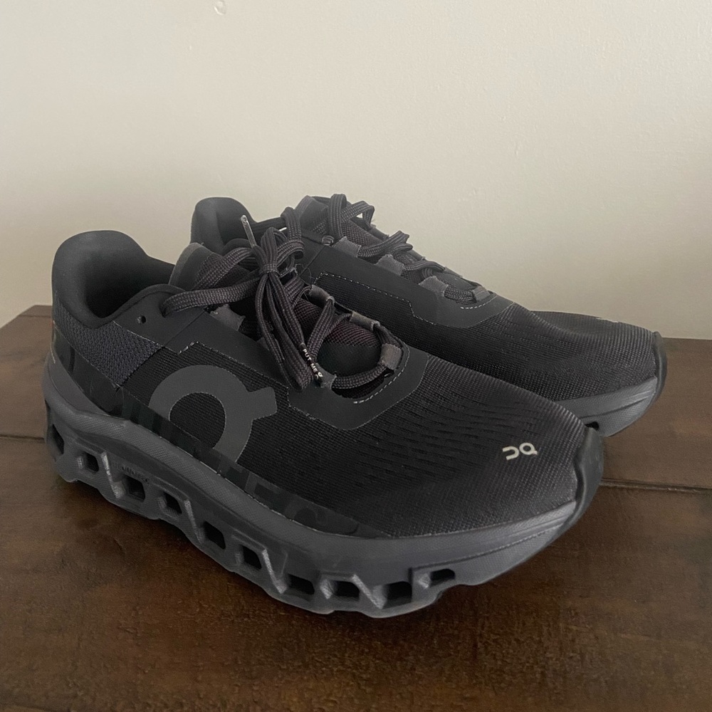 Women’s On Cloud Sneakers